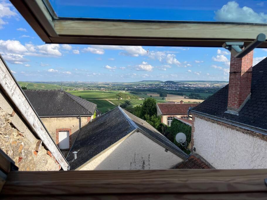 Un Petit Coin Sous Les Toits Vila Hautvillers Exterior foto